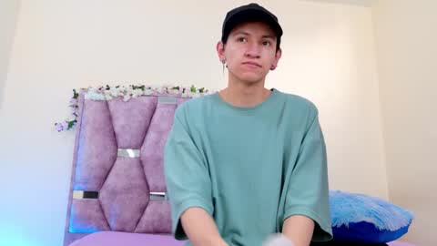 Iris online show from February 12, 7:06 pm