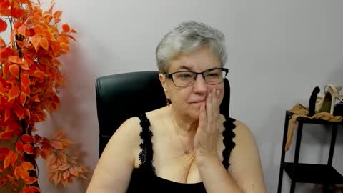 I R I S online show from October 15, 7:10 am