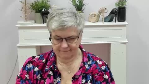 I R I S online show from March 9, 7:02 am