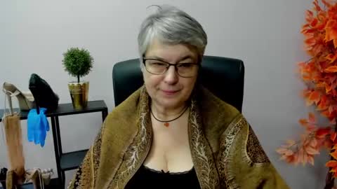 I R I S online show from January 28, 10:44 am