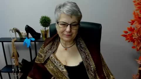 I R I S online show from February 24, 10:48 am