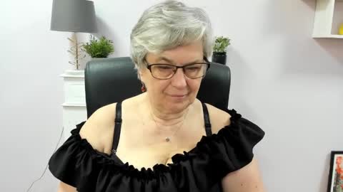 I R I S online show from May 8, 7:14 am