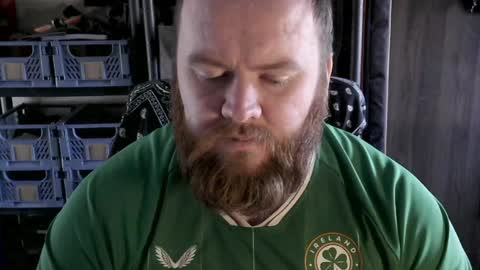 twitter theirishman205 online show from January 24, 11:48 am