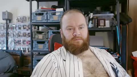 twitter theirishman205 online show from May 14, 3:21 pm