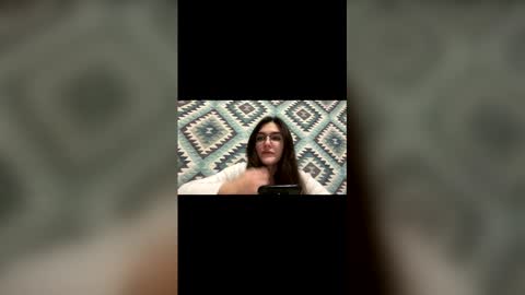 irisss31 online show from January 17, 8:50 pm