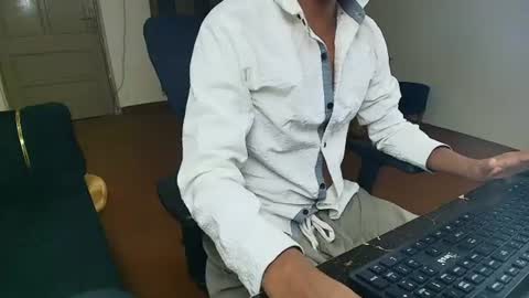 Naveed online show from July 31, 9:27 pm