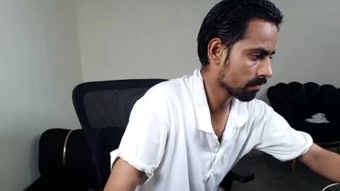 Naveed online show from June 10, 4:17 pm