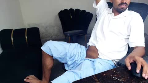 Naveed online show from July 16, 6:44 pm