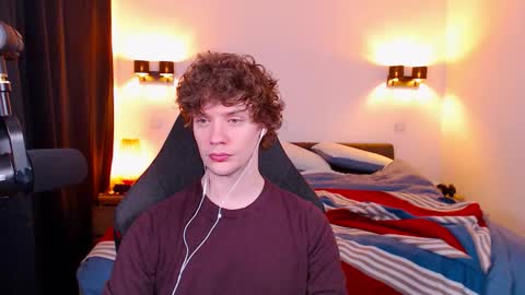 Sam online show from February 8, 8:45 pm