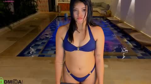 Snapshot of isa__cute chatting on October 2, 3:49 am ISA online show from October 2, 3:49 am