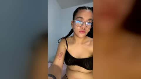isa_bella_1111 online show from August 5, 10:40 pm