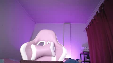 Isabella  online show from October 30, 10:27 am