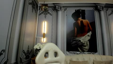 Snapshot of isa_little4u chatting on October 22, 3:21 am online show from October 22, 3:21 am