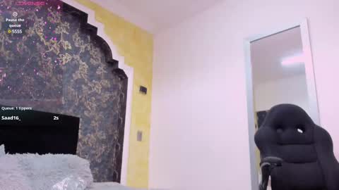 Snapshot of isa_little_star chatting on February 24, 3:31 pm Isa online show from February 24, 3:31 pm