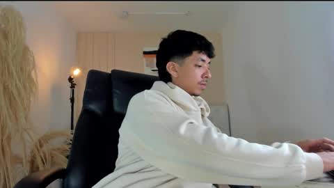 isaac_cryston online show from November 14, 10:55 pm