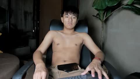 isaac_grimm online show from February 13, 3:21 am