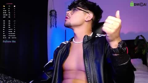 Isaac Saenz. online show from September 17, 11:08 pm