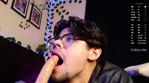 Isaac Saenz. online show from February 17, 9:21 pm