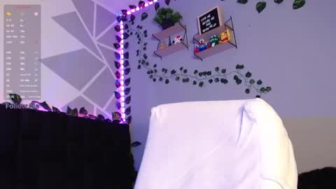 Isaac Saenz. online show from December 4, 1:30 am