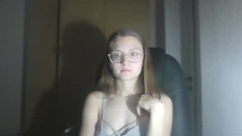 isabel_loveee online show from November 5, 8:55 pm