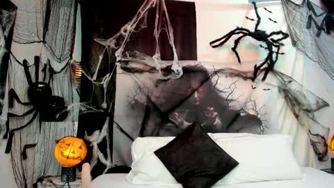 Mommy Isa online show from October 29, 11:12 am