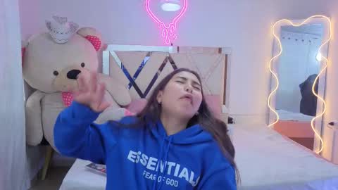 ISABELA  online show from January 6, 5:28 pm