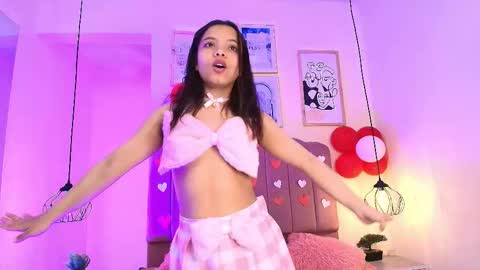 isabelgh_ online show from February 14, 4:04 am