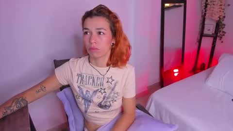 isabella online show from December 4, 7:57 pm