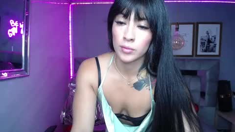 Snapshot of isabella_collen_v chatting on March 3, 12:39 pm Hi Stream 800am to 200pm online show from March 3, 12:39 pm