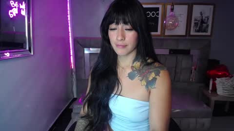Snapshot of isabella_collen_v chatting on February 27, 3:48 pm Hi Stream 800am to 200pm online show from February 27, 3:48 pm
