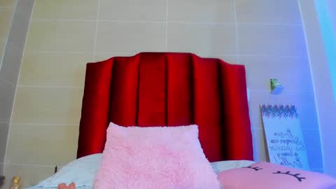 isabella montez online show from February 7, 3:30 pm