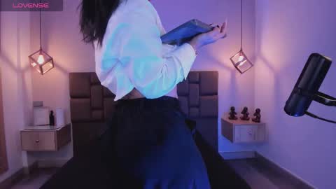 Snapshot of isabella_santamaria chatting on October 12, 2:15 am Isa online show from October 12, 2:15 am