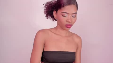 isabella online show from January 25, 1:32 am