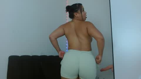 Isabella velvet online show from May 5, 4:30 am