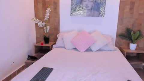 isabella_winkler online show from January 14, 11:18 am