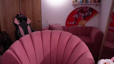 isabellacrz online show from November 25, 4:33 am