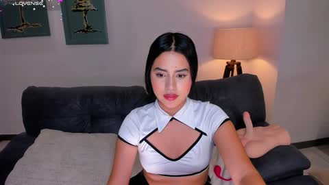 Isa Hill  online show from January 8, 1:11 am