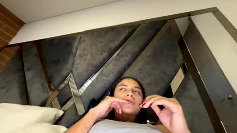 Isabella.. back again  online show from September 22, 3:43 am