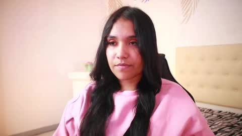   online show from November 22, 1:42 pm