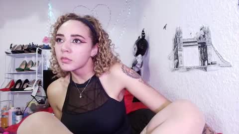 isabelle_sara online show from March 26, 12:17 am
