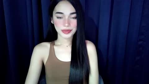 Isabelle online show from February 9, 5:05 pm