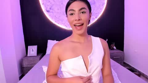 Isa online show from March 6, 1:27 am