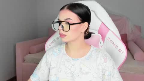 Snapshot of isabellevale chatting on October 15, 6:09 pm isabellevale online show from October 15, 6:09 pm