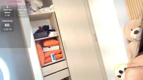 ISADORA online show from March 19, 9:48 am