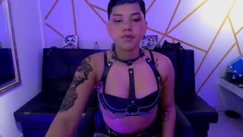 isabela online show from September 21, 9:30 pm