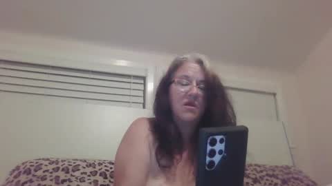 Iseestarz420 online show from December 25, 7:24 am