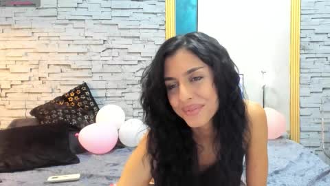 ishalyn online show from September 24, 5:36 am