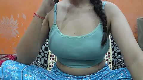 Snapshot of ishika_singh_ chatting on September 18, 2:48 am ishika_singh_ online show from September 18, 2:48 am