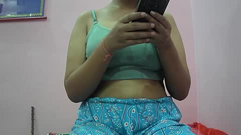 Snapshot of ishika_singh_ chatting on October 20, 3:00 am ishika_singh_ online show from October 20, 3:00 am