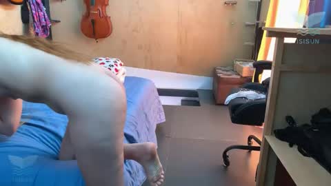 Isis SUN online show from February 24, 1:47 pm